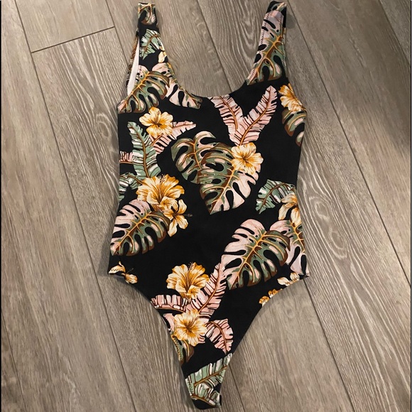 Warren wants Wilford free - Picture 2 of 3